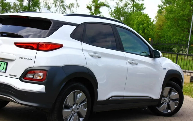 Hyundai Kona cena 92900 przebieg: 32000, rok produkcji 2020 z Dobrzyń nad Wisłą małe 742